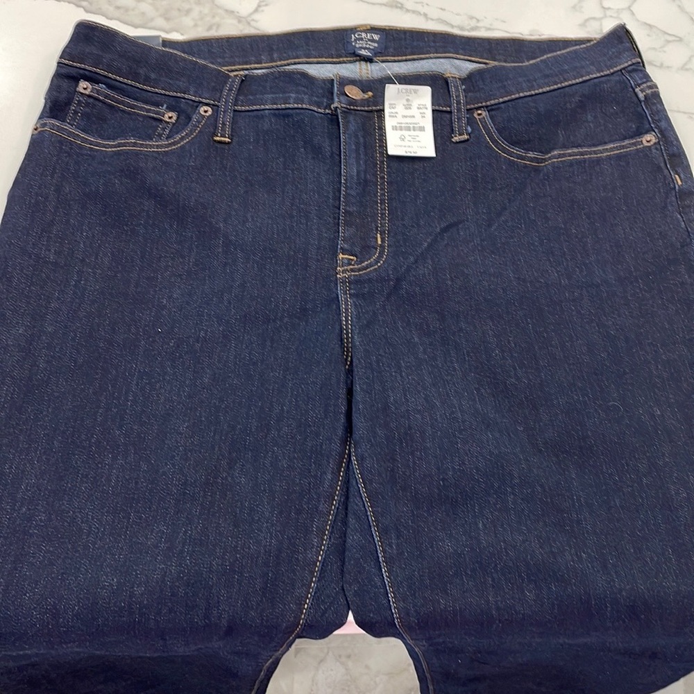 J. Crew New With Tags Dark Blue Mid Rise Skinny Denim Jeans. Size 34